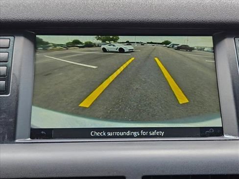 Used 2019 Land Rover Discovery Sport SE AWD/4WD image 15