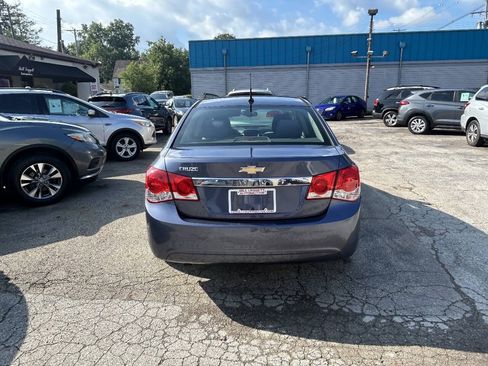 Used 2014 Chevrolet Cruze LS FWD image 11