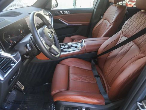 Used 2025 BMW X5 xDrive50e w/ Executive Package image 14