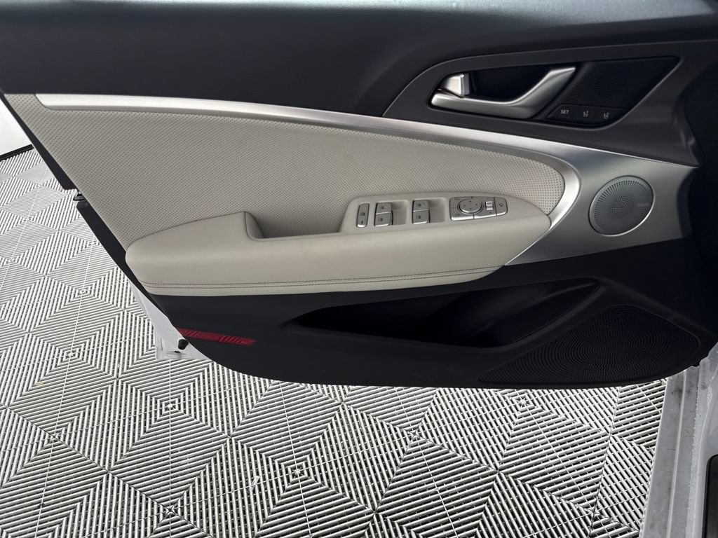 New 2025 Genesis G70 2.5T w/ Sport Prestige Package AWD/4WD image 11