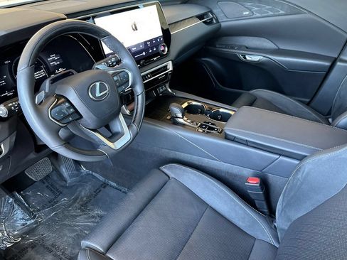 Certified 2025 Lexus RX 350 w/ Convenience Package AWD/4WD image 11