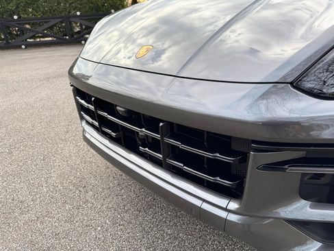 Used 2025 Porsche Cayenne GTS image 34