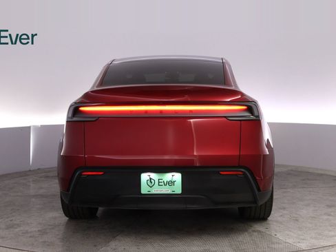 Used 2026 Tesla Model Y Long Range RWD image 15