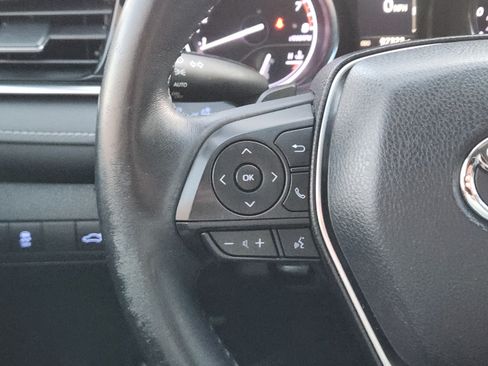 Used 2018 Toyota Camry SE FWD image 22