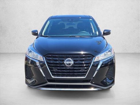 Used 2024 Nissan Kicks S FWD image 2