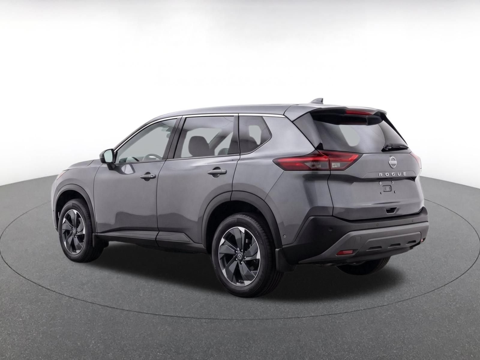 Used 2025 Nissan Rogue SV AWD/4WD image 6