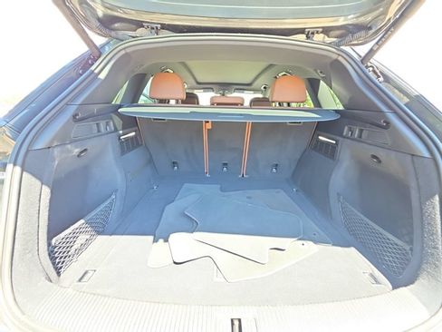 Used 2023 Audi Q5 2.0T Premium w/ Convenience Package AWD/4WD image 21