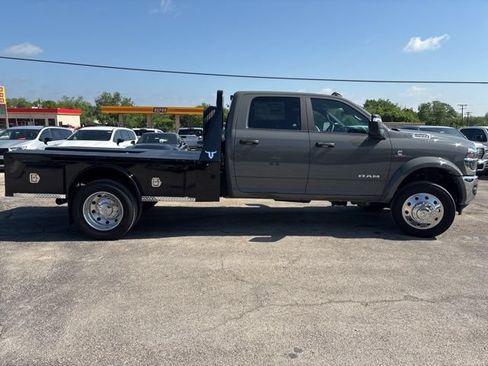 New 2026 RAM 4500 4x4 Crew Cab DRW image 47