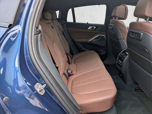 Used 2022 BMW X6 M50i w/ Executive Package image 21