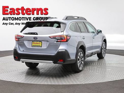 Used 2023 Subaru Outback Limited AWD/4WD image 5