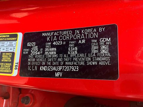 Used 2023 Kia Soul LX w/ LX Technology Package image 35