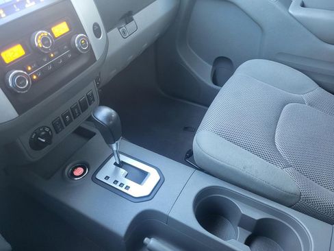 Used 2021 Nissan Frontier SV image 24