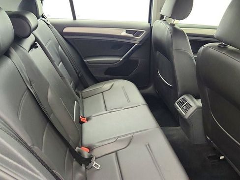 Used 2015 Volkswagen Golf TDI S FWD image 22