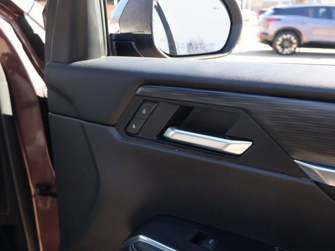 Certified 2025 GMC Acadia Elevation image 8