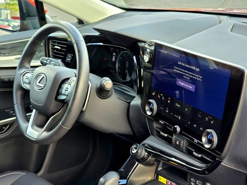 Used 2023 Lexus NX 350 AWD image 18