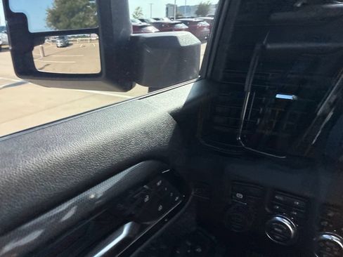 Used 2024 GMC Sierra 2500 AT4 w/ Technology Package AWD/4WD image 12