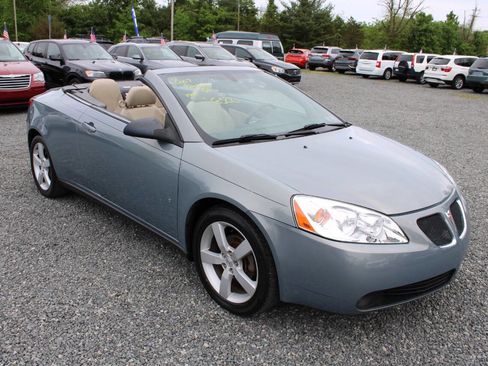 Used 2007 Pontiac G6 GT w/ Premium Package FWD image 4