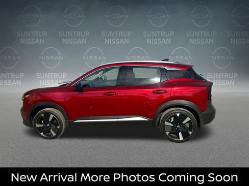 Certified 2026 Nissan Kicks SR w/ SR Premium Package AWD/4WD image 3