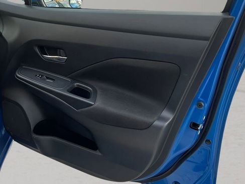 Used 2021 Nissan Versa SV image 26