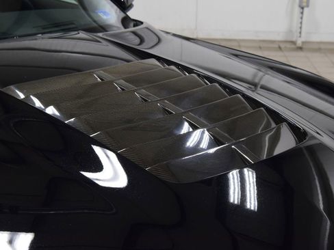 Used 2021 Ford Mustang Shelby GT500 w/ Technology Package RWD image 17