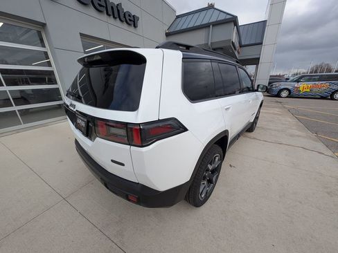 New 2026 Jeep Cherokee Overland image 4