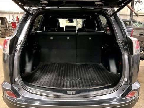 Certified 2017 Toyota RAV4 SE image 30