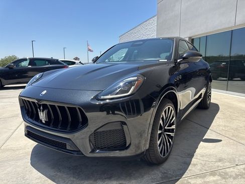 New 2025 Maserati Grecale Modena image 3