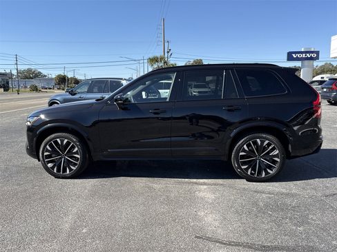 New 2026 Volvo XC90 B6 Ultra w/ Protection Package Premier image 2