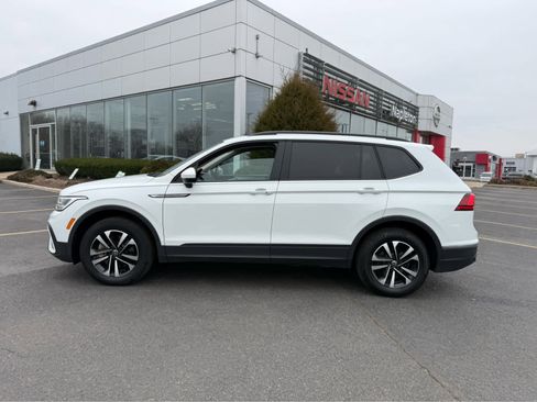 Used 2024 Volkswagen Tiguan S image 4
