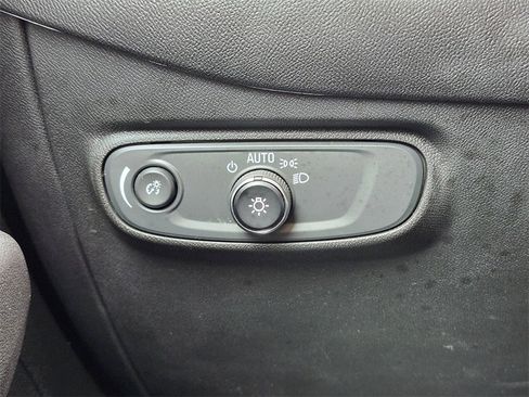 Used 2021 Chevrolet Equinox LS w/ LPO, Floor Liner Package image 21