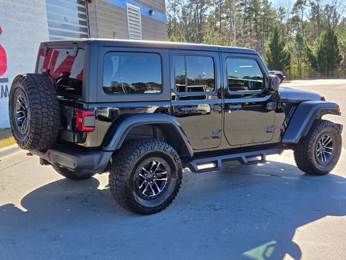 Used 2023 Jeep Wrangler Unlimited Rubicon image 7