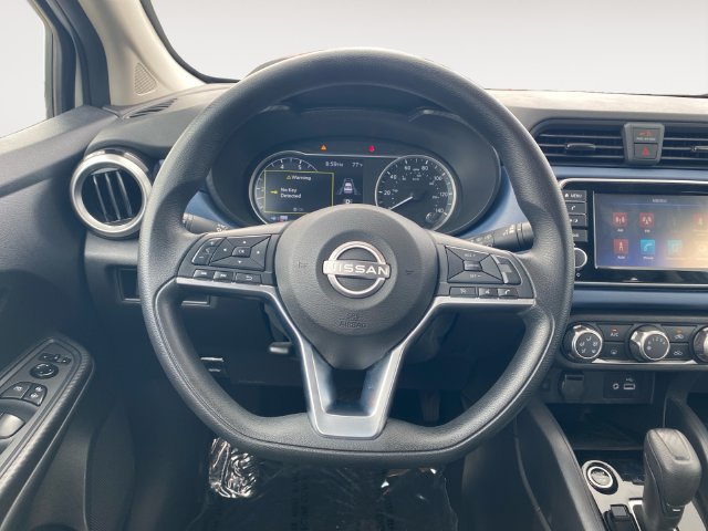 Used 2025 Nissan Versa SV FWD image 12