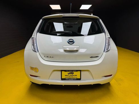 Used 2012 Nissan Leaf SV image 5