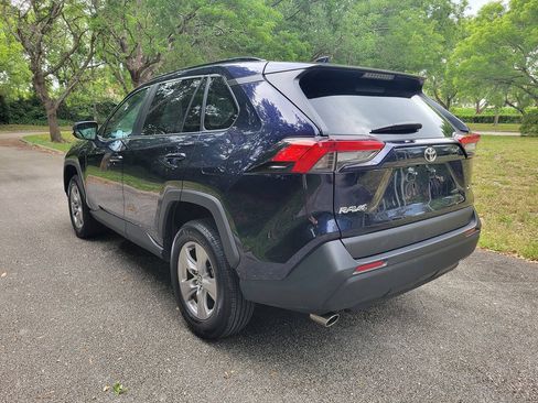 Used 2025 Toyota RAV4 XLE FWD image 7