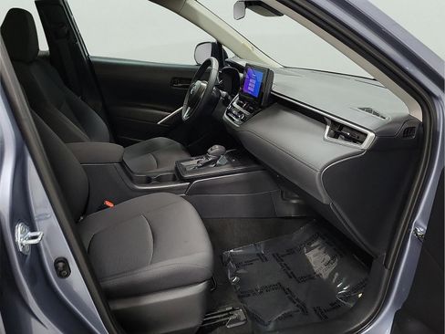 Certified 2026 Toyota Corolla Cross LE FWD image 14