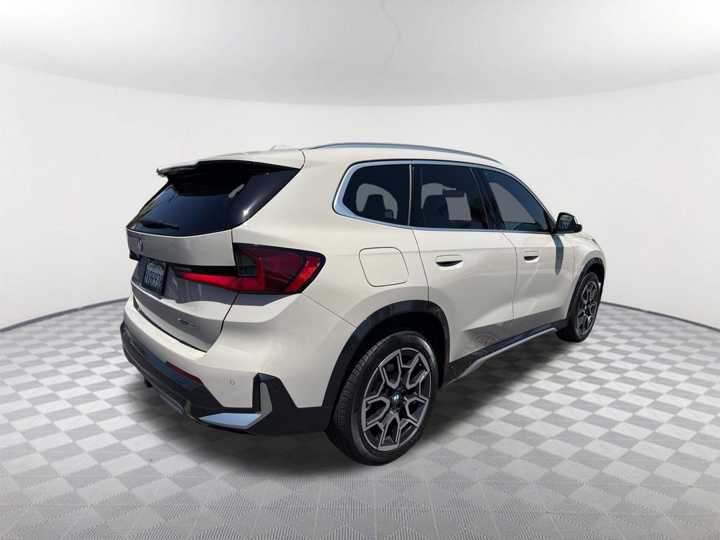 Used 2026 BMW X1 xDrive28i w/ Convenience Package AWD/4WD image 4