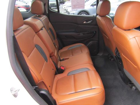 Used 2020 GMC Acadia AT4 w/ Driver Alert Package II AWD/4WD image 14