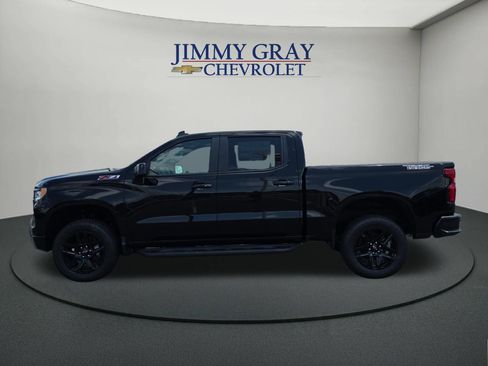 New 2026 Chevrolet Silverado 1500 LT Trail Boss w/ Convenience Package II AWD/4WD image 2