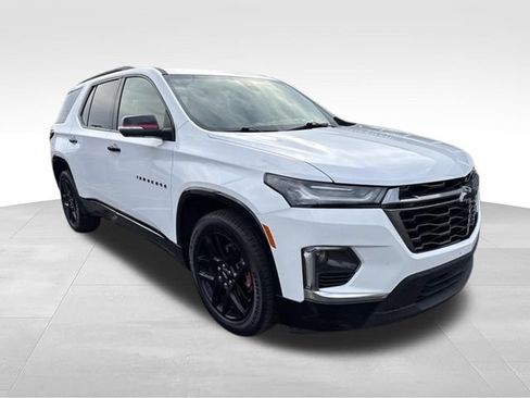 Used 2022 Chevrolet Traverse Premier w/ Redline Edition AWD/4WD image 7