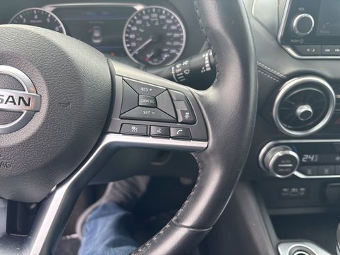 Used 2020 Nissan Sentra SV FWD image 17