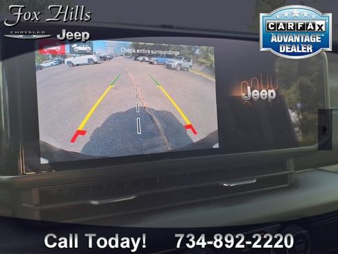 Used 2024 Jeep Wrangler Unlimited Rubicon 4xe AWD/4WD image 21