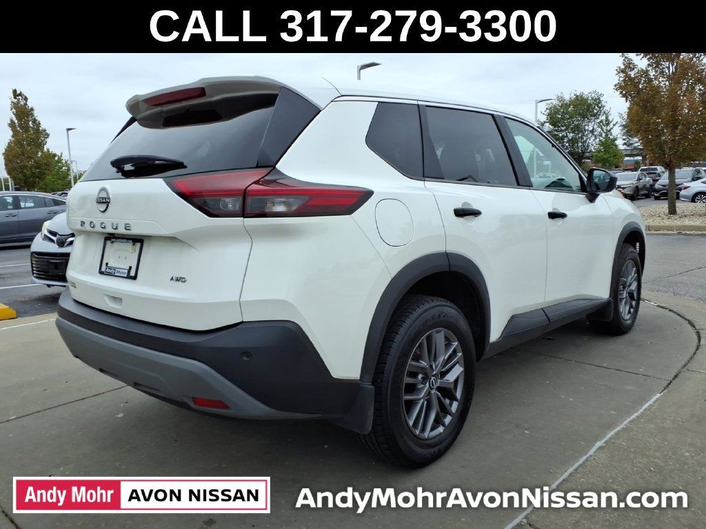 Used 2023 Nissan Rogue S AWD/4WD image 7