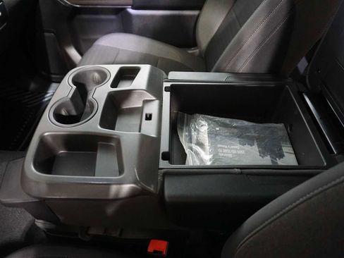 Used 2022 Chevrolet Silverado 2500 LT w/ Convenience Package image 22