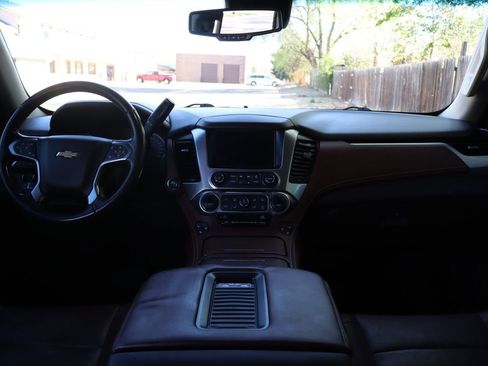 Used 2018 Chevrolet Tahoe Premier image 16
