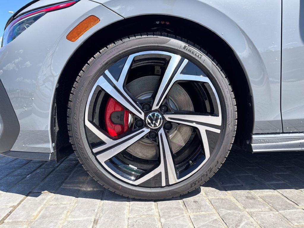 New 2026 Volkswagen GTI SE FWD image 51