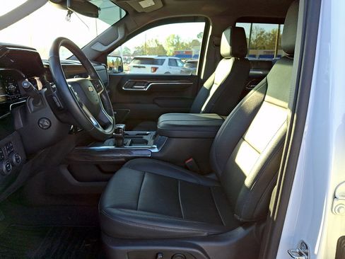 Used 2023 Chevrolet Silverado 1500 LTZ w/ Z71 Off-Road Package image 12