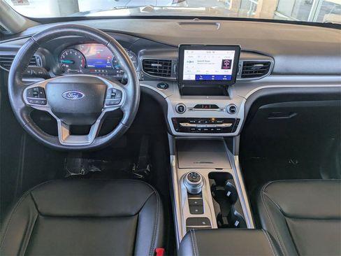 Used 2023 Ford Explorer XLT w/ Equipment Group 202A image 26
