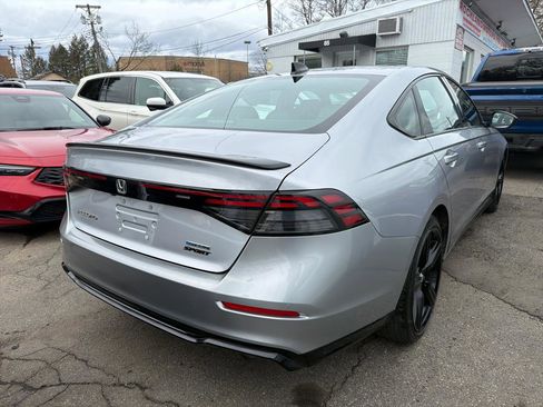 Used 2023 Honda Accord Sport image 6