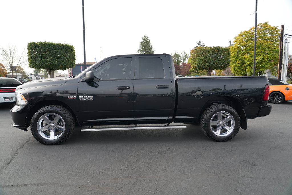 Used 2017 RAM 1500 Express AWD/4WD image 12