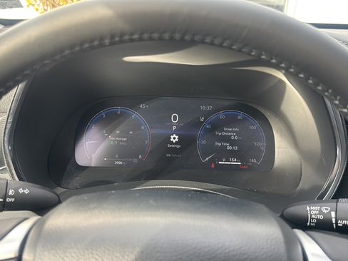 Used 2024 Toyota Highlander Platinum image 32